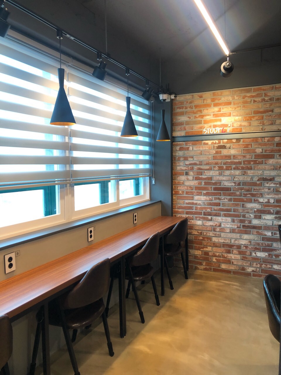 STUDY UP 스터디카페