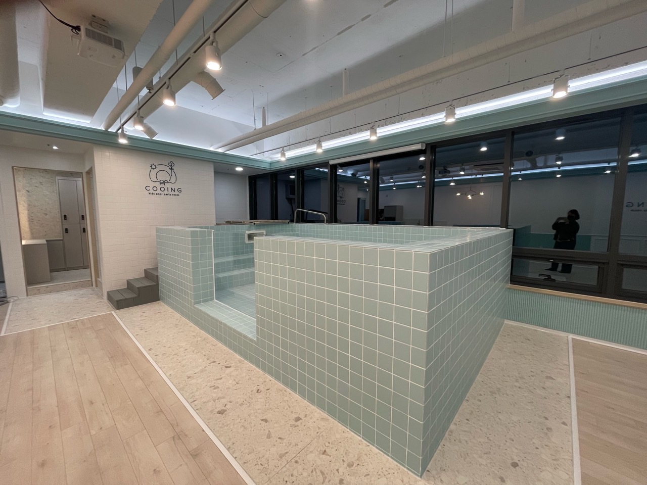 Cooing 키즈풀카페