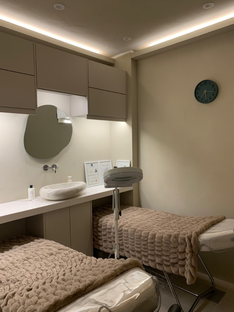 브로우티 뷰티-케어 매장